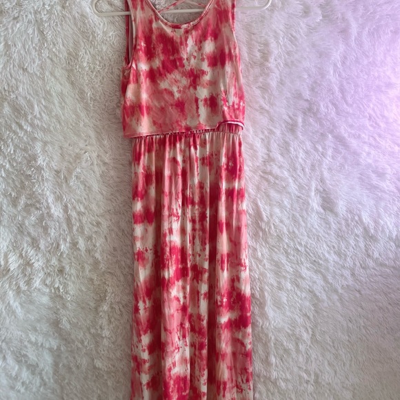Pink and white tie die long dress! Super cute and perfect for the summer/spring! - Picture 4 of 5